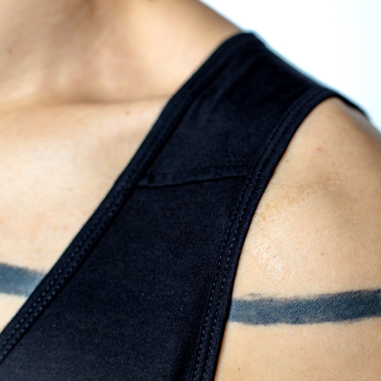 MORROW SINGLET